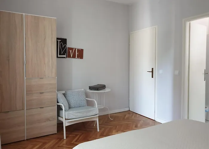 게스트하우스 For Two 3*