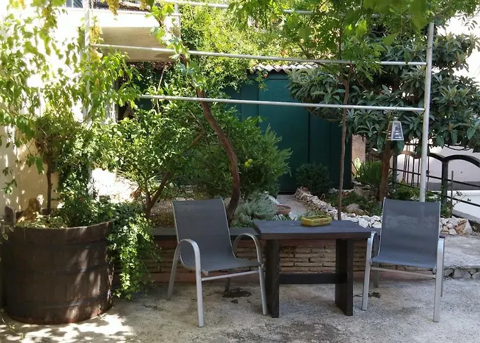 For Two 게스트하우스